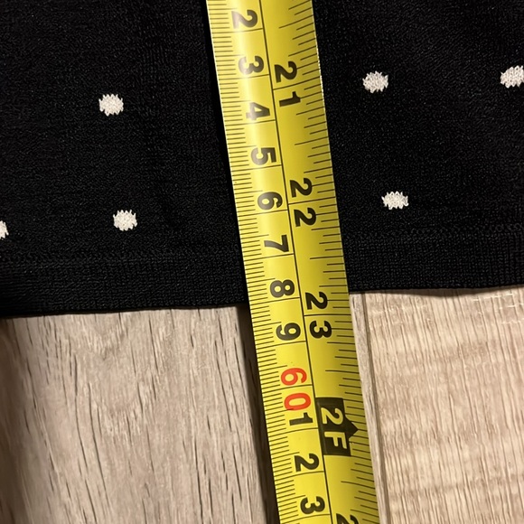 Jones of New York Signature Polka Dot Cardigan - Picture 7 of 9